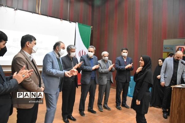 تجلیل از مدیران و کارشناسان کانون‌های فرهنگی و تربیتی ناحیه 7 مشهد مقدس