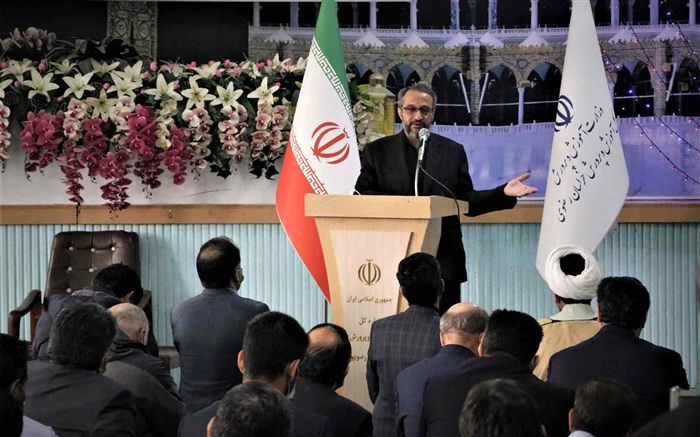 تکریم ارباب رجوع در اولویت برنامه‌های کاری قرار گیرد