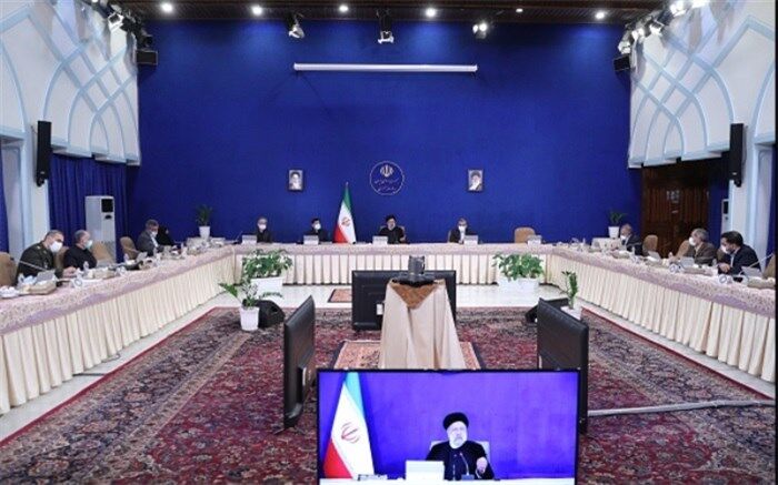 آیت‌الله رییسی: خطای آشکار فردی نباید به جامعه هنری تعمیم داده شود