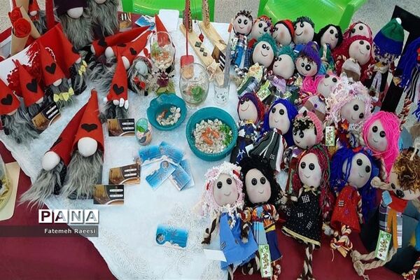 افتتاح بازارچه مشاغل خانگی در آباده