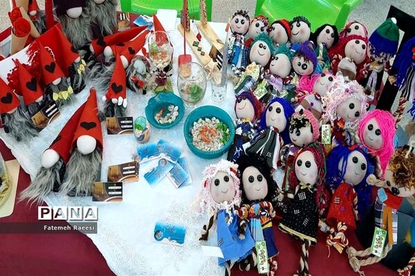 افتتاح بازارچه مشاغل خانگی در آباده