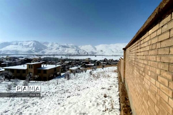 بارش اولین برف اسفند در فارسان
