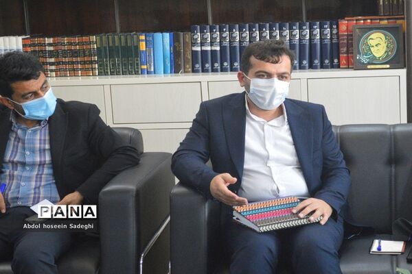 نشست مدیرکل کمیته امداد امام خمینی ( ره) استان بوشهر با مدیرکل آموزش و پرورش استان بوشهر
