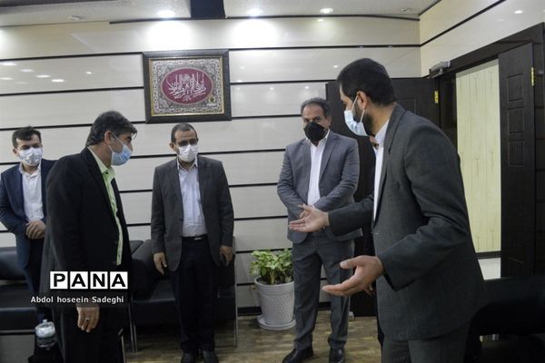 نشست مدیرکل کمیته امداد امام خمینی ( ره) استان بوشهر با مدیرکل آموزش و پرورش استان بوشهر