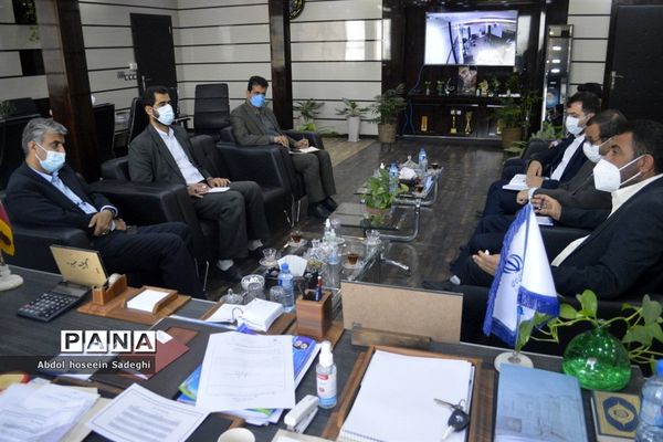 نشست مدیرکل کمیته امداد امام خمینی ( ره) استان بوشهر با مدیرکل آموزش و پرورش استان بوشهر