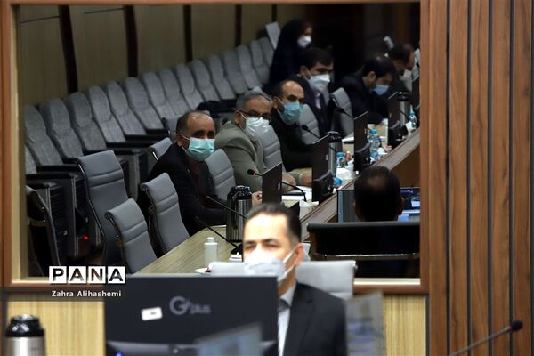 نشست معاون توسعه و پشتیبانی آموزش و پرورش شهر تهران با مدیر عامل بنیاد خیریه فجر