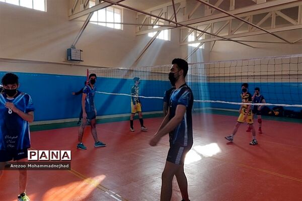 افتتاح سالن ورزشی درون مدرسه‌ای شهید بهشتی در شهرستان قرچک