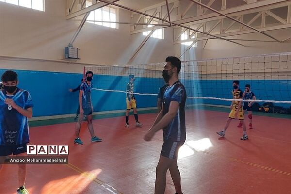 افتتاح سالن ورزشی درون مدرسه‌ای شهید بهشتی در شهرستان قرچک