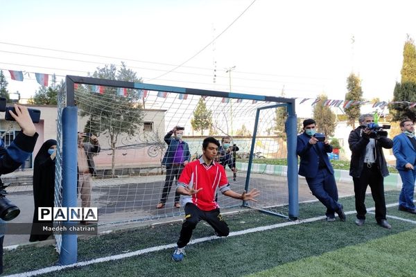 افتتاح زمین چمن مصنوعی آموزشگاه علی‌بن‌موسی‌الرضا(ع) قرچک