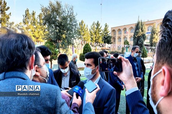 افتتاح زمین چمن مصنوعی آموزشگاه علی‌بن‌موسی‌الرضا(ع) قرچک