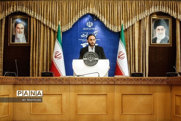 نشست خبری سخنگو‌ی دولت