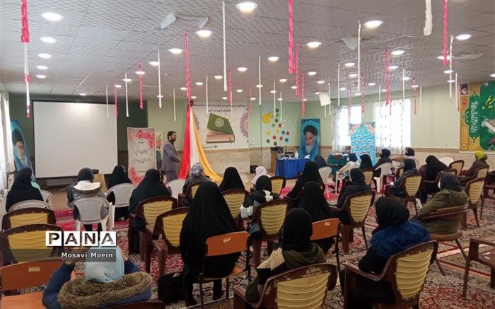 برگزاری کارگاه آموزشی و توجیهی مسابقه اجرای برتر با حضور اعضای تشکل‌های دانش‌آموزی نیشابور