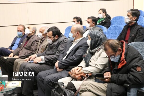 نشست صمیمی هنرمندان شهرقدس