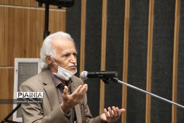نشست صمیمی هنرمندان شهرقدس