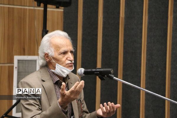 نشست صمیمی هنرمندان شهرقدس