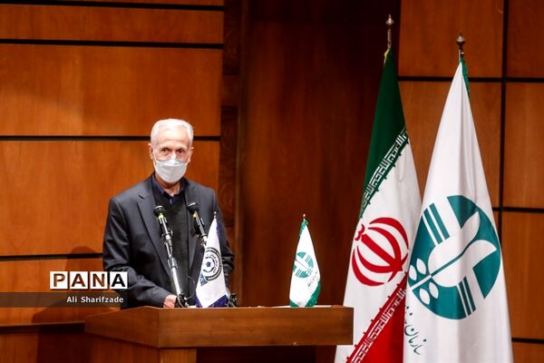 مراسم تجلیل از مربیان برتر سال در سازمان محیط زیست