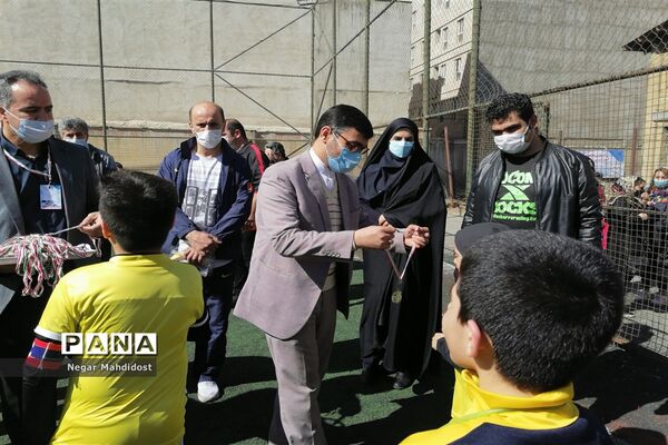 آزادسازی مجموعه‌های آموزشی و ورزشی، با رویکرد خانواده محوری