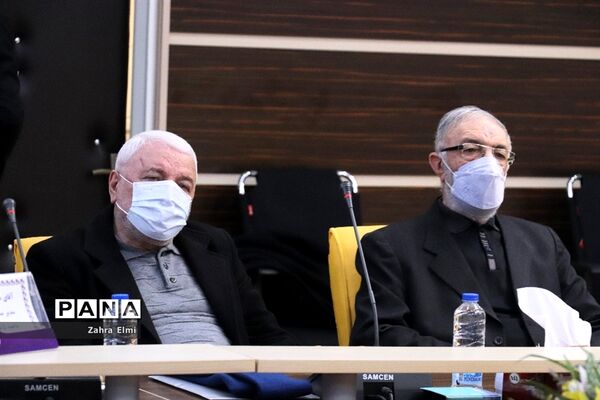 نشست صمیمی وزیرآموزش و پرورش با معلمان پیشکسوت آذربایجان شرقی