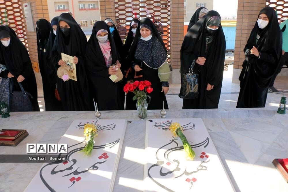 آیین رونمایی از یادمان شهدای گمنام دانشگاه علوم پزشکی قم