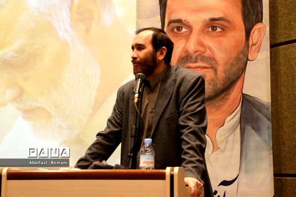 آیین رونمایی از یادمان شهدای گمنام دانشگاه علوم پزشکی قم