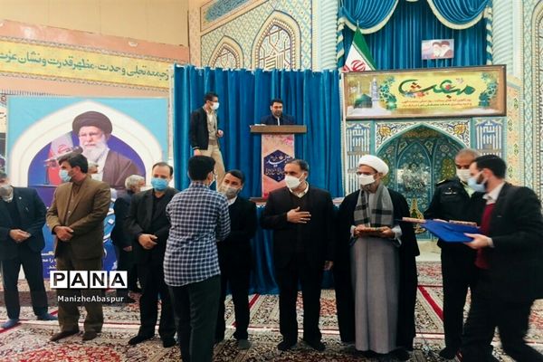 میزخدمت آموزش و‌ پرورش بجنورد در نماز جمعه