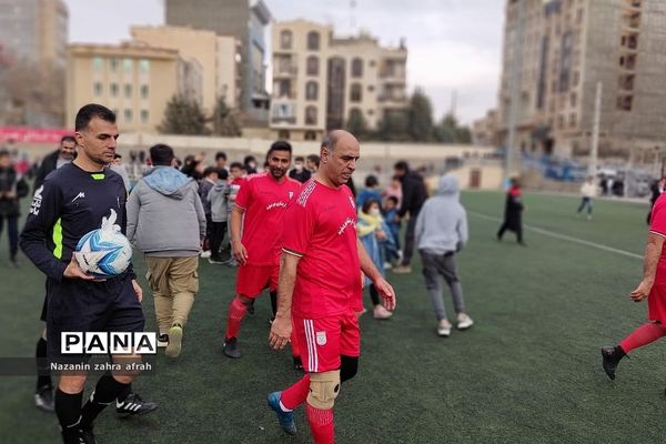 بازی دوستانه تیم ملی فوتبال پیشکسوتان ایران و رودهن