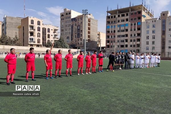 بازی دوستانه تیم ملی فوتبال پیشکسوتان ایران و رودهن