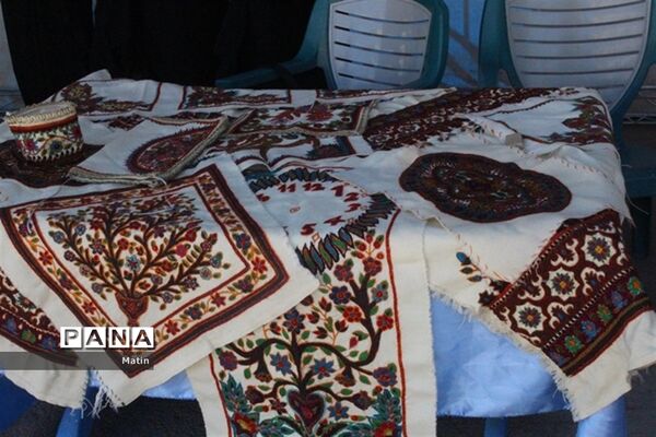 سخنرانی مدیرکل آموزش و پرورش قبل از خطبه‌های نماز جمعه