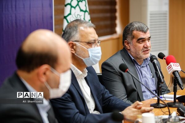 مراسم امضای تفاهم‌نامه شهرداری تهران و بنیاد مسکن انقلاب اسلامی