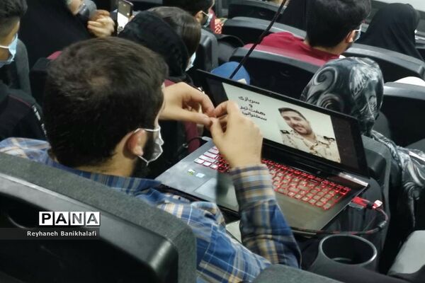 آیین رونمایی از کتاب «هفت تیر سخنرانی» در اهواز