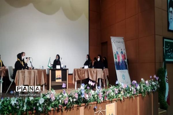 دومین دوره مسابقات مناظره دانش‌آموزی در ناحیه یک شیراز