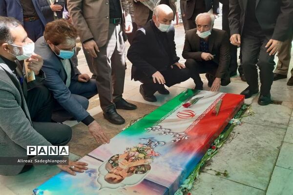 یادواره شهدای دانش‌آموز و فرهنگی استان قم-2