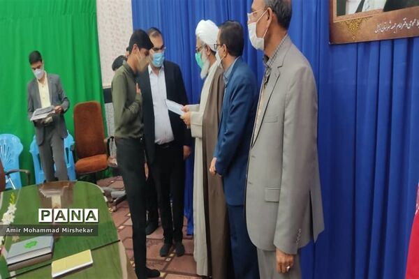 اختتامیه دهمین دوره جشنواره مدرسه انقلاب در زابل