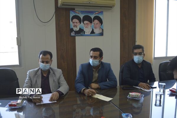 جلسه هماهنگی برنامه‌های جشن نیکوکاری در معاونت پرورشی و فرهنگی اداره‌کل آموزش و پرورش استان بوشهر