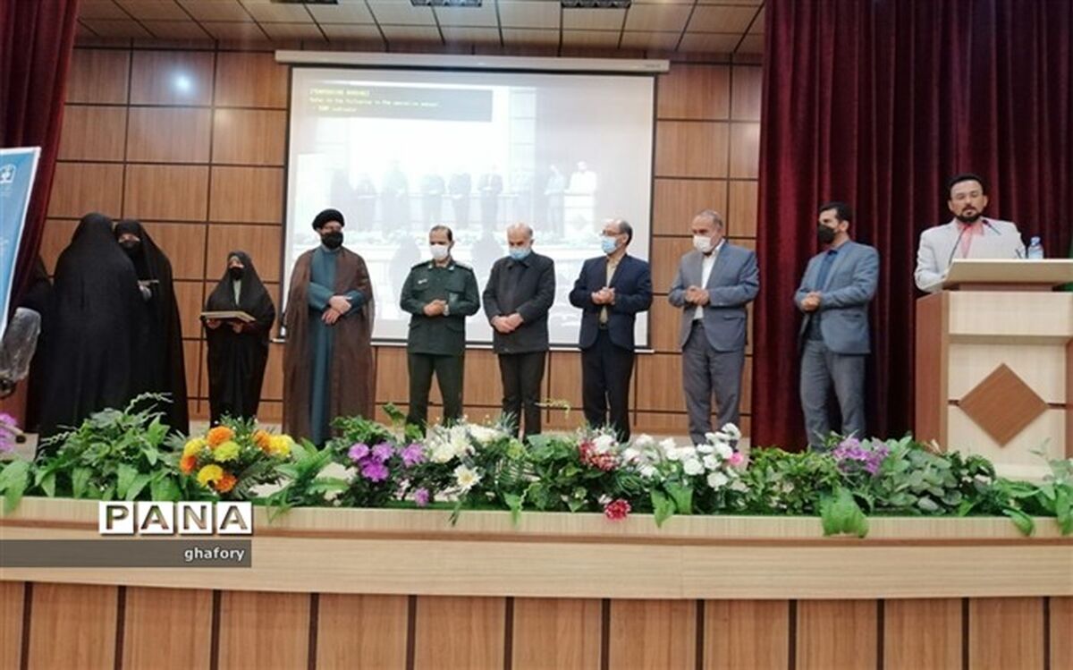اساس کار مربیان رشد اخلاقی، معنوی دانش‌آموزان است