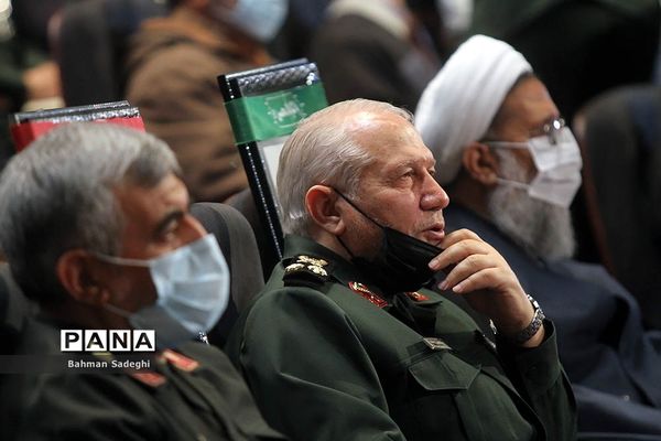 آیین رونمایی از دستاوردهای پژوهشگاه علوم و معارف دفاع مقدس