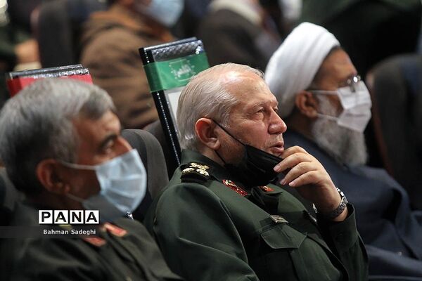 آیین رونمایی از دستاوردهای پژوهشگاه علوم و معارف دفاع مقدس