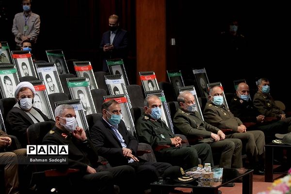 آیین رونمایی از دستاوردهای پژوهشگاه علوم و معارف دفاع مقدس