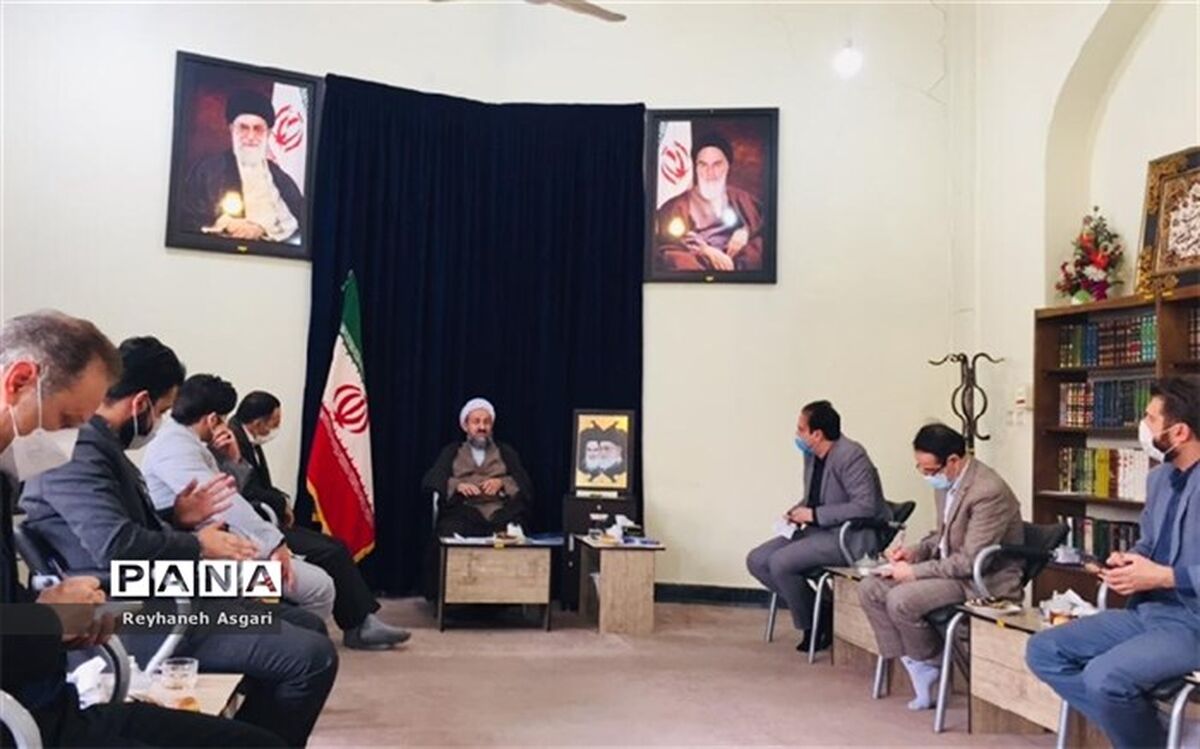 دیدار نماینده ولی فقیه با کادر پرورشی آموزش و پرورش شهرستان قرچک