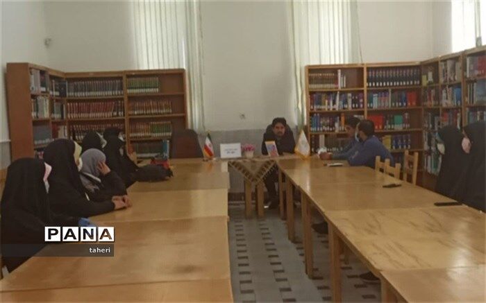 جلسه نقد و بررسی کتاب «معجزه قلم»