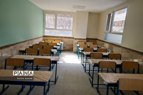 آیین افتتاحیه دبیرستان خیرساز پارسی پاک‌اندیش در منطقه ۱۳