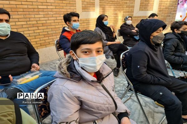 آیین افتتاحیه دبیرستان خیرساز پارسی پاک‌اندیش در منطقه ۱۳