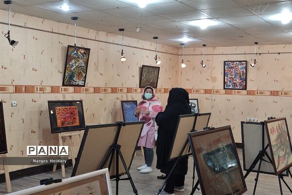 نمایشگاه خوشنویسی مهر باران در امیدیه