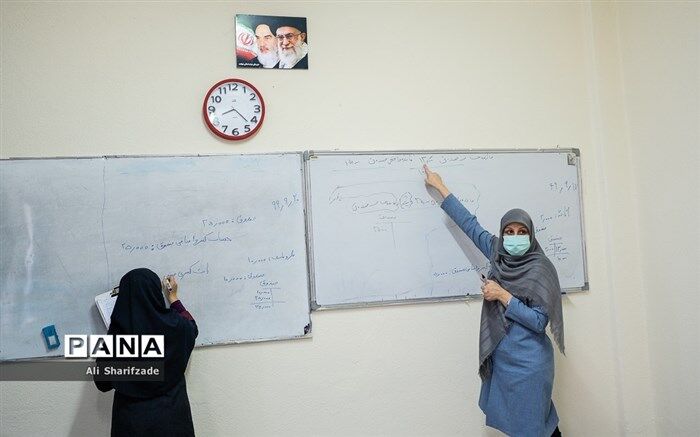 همه مدارس به حداقل یک مربی قرآن نیاز دارند