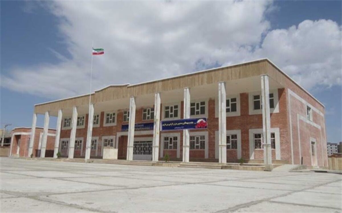 ۹۳ کلاس درس در سرباز سیستان و بلوچستان در دست ساخت است