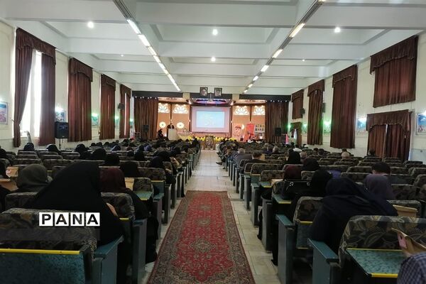مراسم بزرگداشت سالروز تأسیس کانون‌های فرهنگی تربیتی در اداره آموزش و پرورش ناحیه 5 استان اصفهان