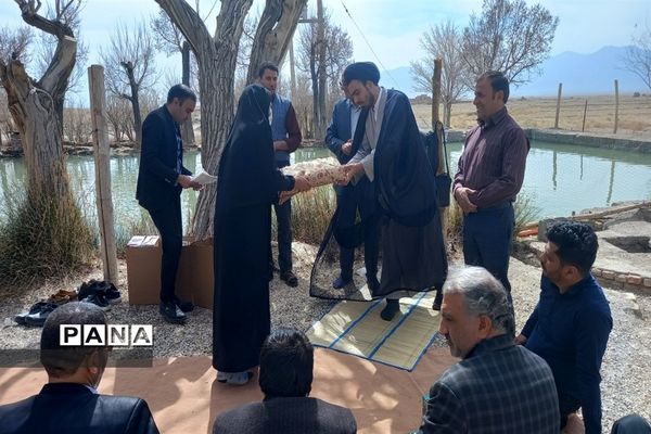 مراسم تجلیل از مربیان پیشتاز جرقویه علیا