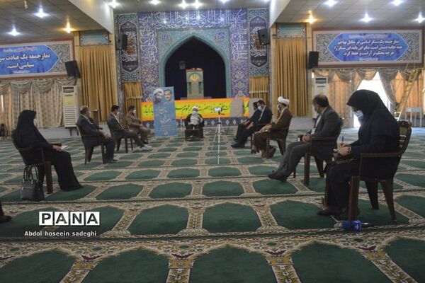 دیدار مسئولان آموزش و پرورش استان بوشهر با نماینده ولی فقیه در استان و امام جمعه بوشهر