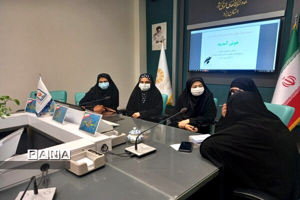 برگزاری دومین نشست مجلس دانش آموزی دختران ناحیه 2  یزد