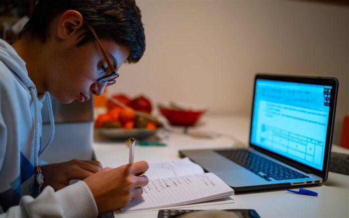 کرونا، فرصت جدیدی برای آموزش‌های علمی ارائه کرد